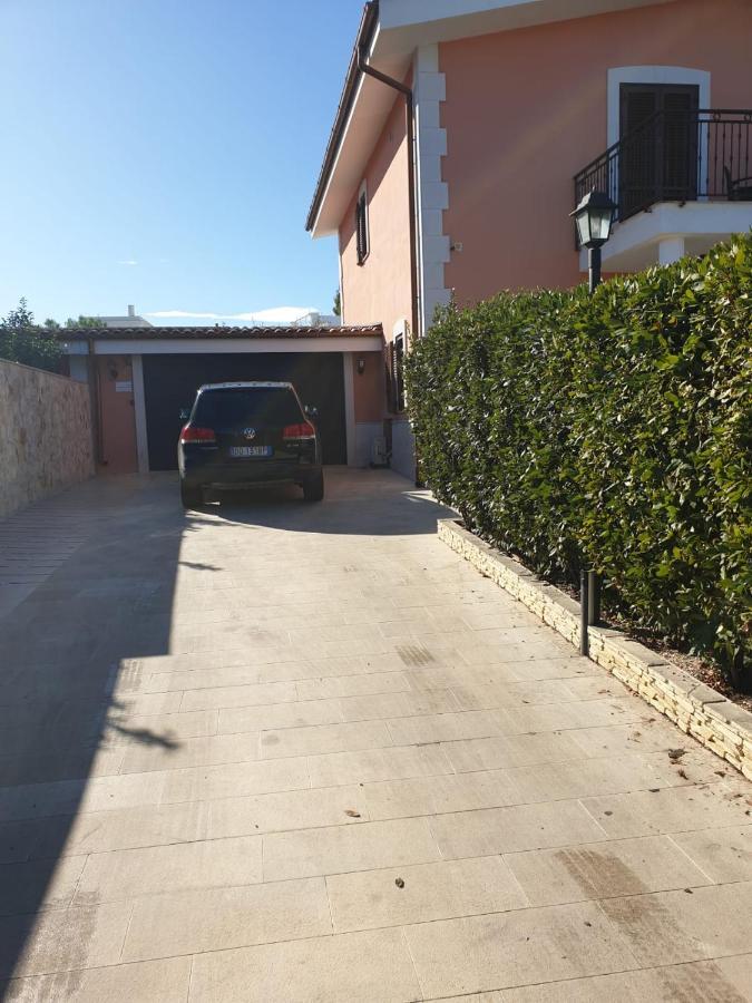 Bed And Breakfast Villa Fatima Trani Exterior photo